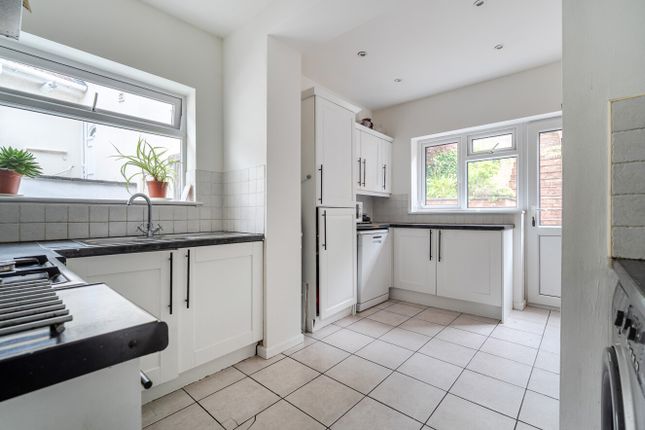 70 Clifton Road, Paignton Devon, Devon photo 5