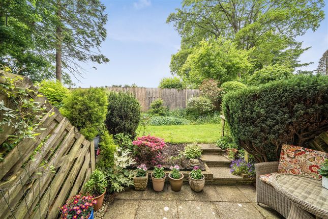 7, Candleford Gate, Liphook photo 4
