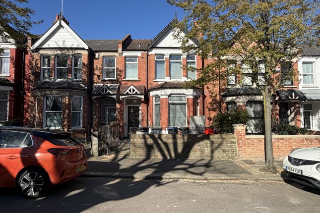 6-bed house on 36, Chandos Road, London, £450,000