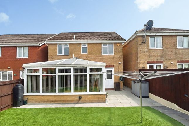 3 Poets Way, Pontyclun photo 3