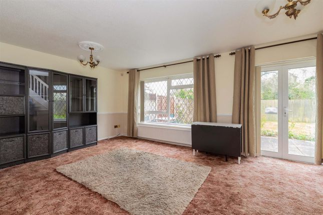 10, Leaholme Gardens, Slough photo 2