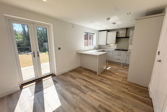 14, Artillery Avenue Devon, Topsham photo 5