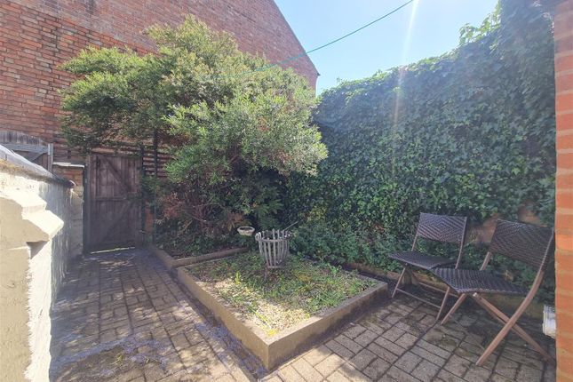 142, St Leonards Road, Leicester photo 4