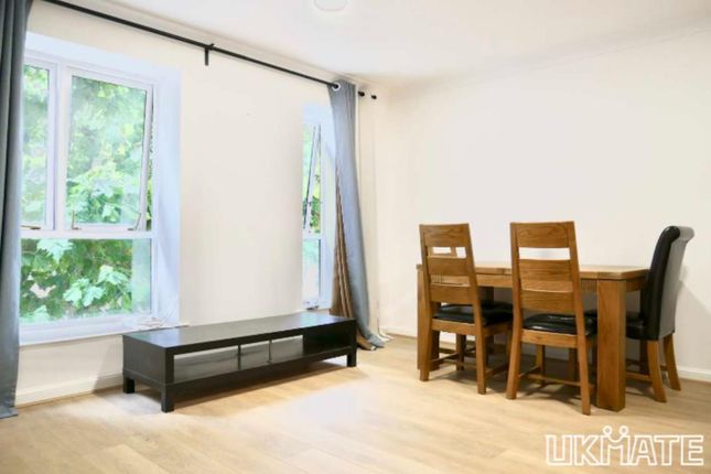 Flat for sale in 7 Wesley Ave, London