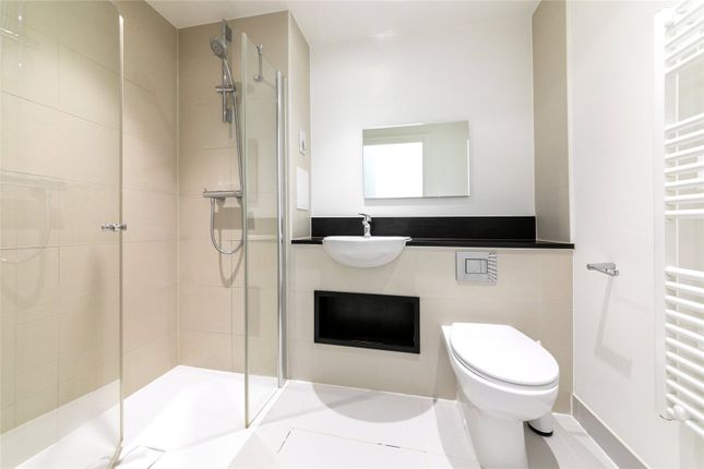 Flat to rent in Loop Court, 1 Telegraph Avenue, London