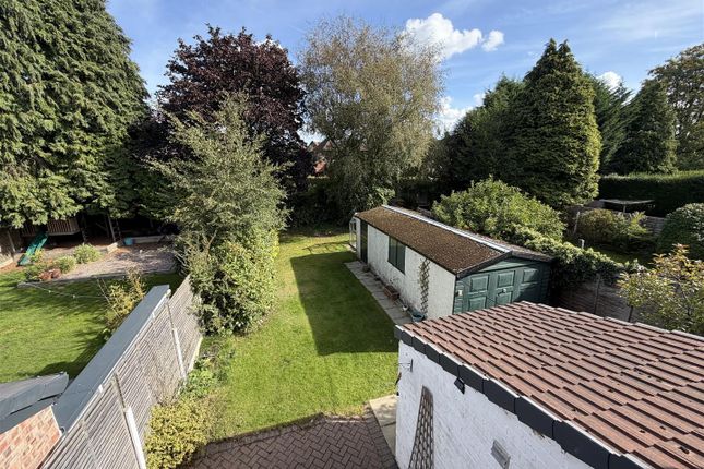 5, Woodlands Drive, Greater Manchester photo 4