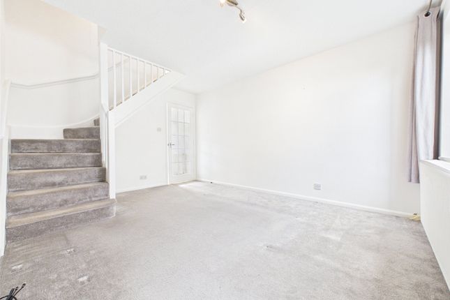 32, Charlton Park Drive, Gloucestershire photo 3