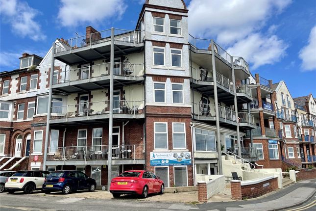 Apartment 9, 52, South Marine Drive, East  Yorkshire photo 2