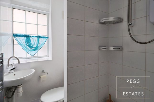 13a Walnut Lane, Torquay photo 4