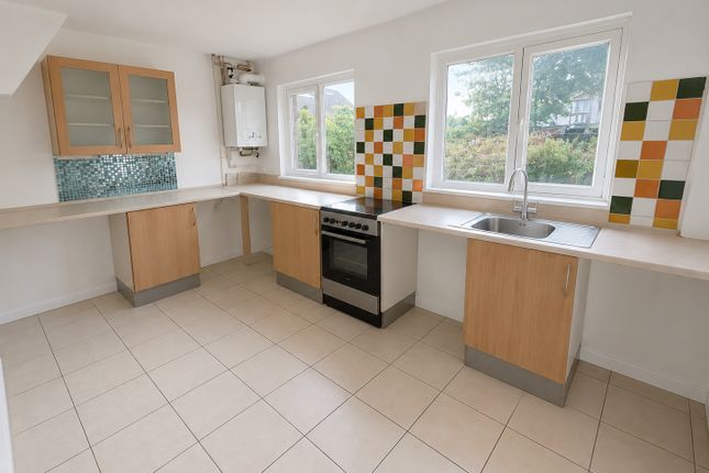 45, Nottingham photo 2