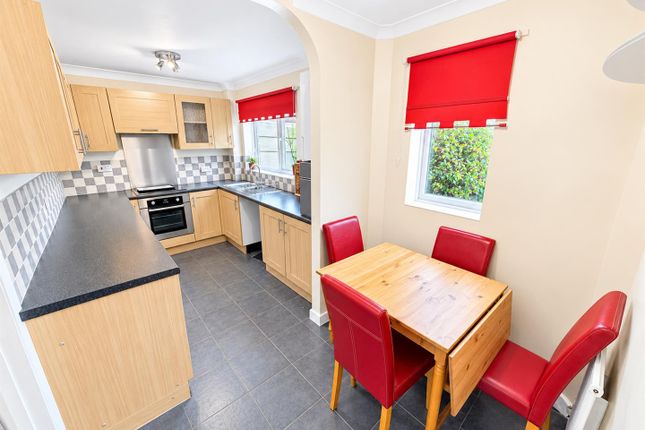 Tettenhall Close, Corby photo 2