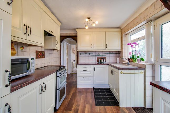 25, Eastbourne Avenue, Pontefract photo 2