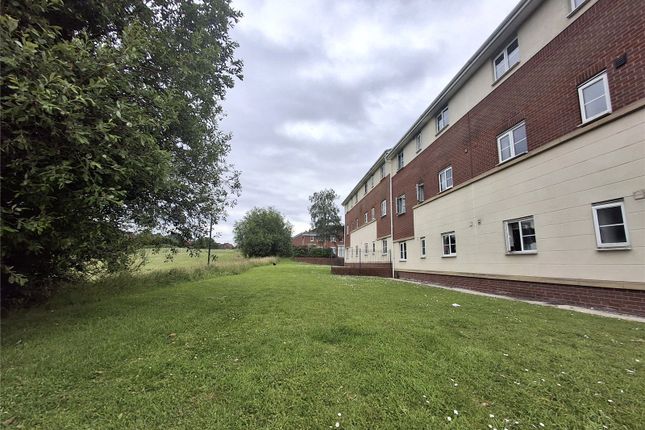 11, Ash Wood Court, Lancashire photo 2