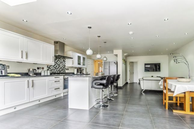 18, Court Hill, South Croydon photo 4