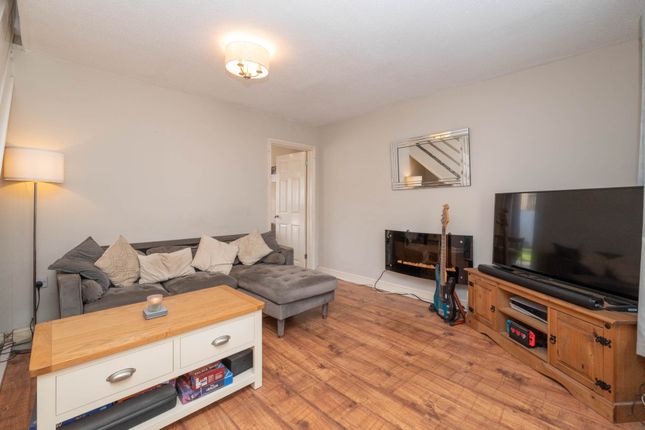 7, Windermere Gardens, Canterbury photo 3