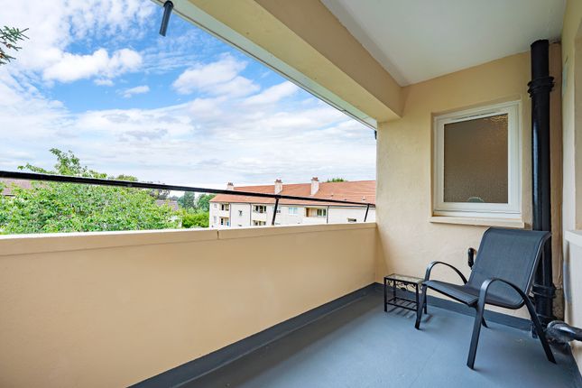 Flat 2/2, 8 Drumilaw Road, Rutherglen, Glasgow photo 5