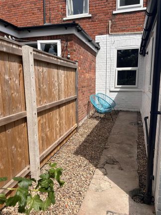 11, Morton Lane, Beverley photo 3