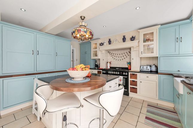 66 Heathfield, Royston photo 4