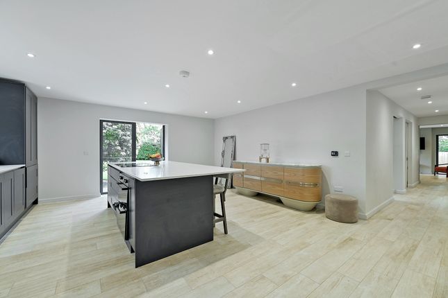 Rosewood House, Ockwells Road, Maidenhead photo 4