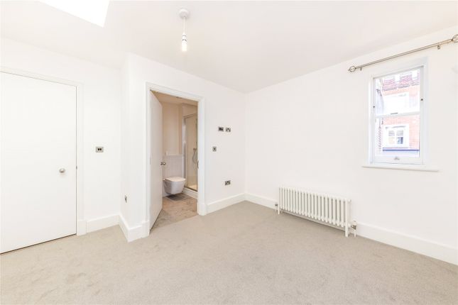 Flat for sale in Ashmore Road, London