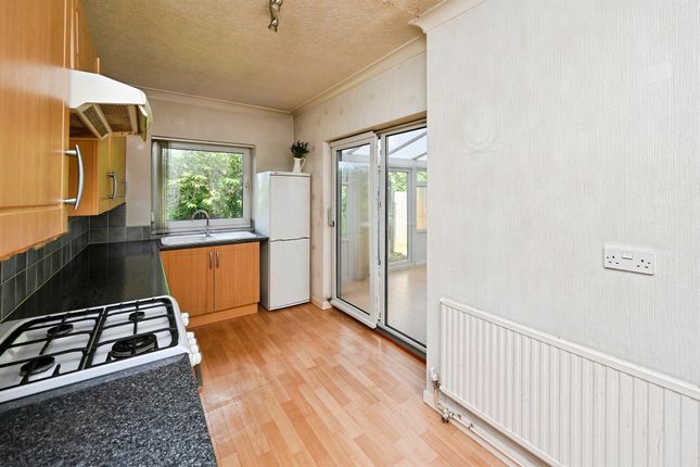 26, Crosshill, RIPLEY photo 4