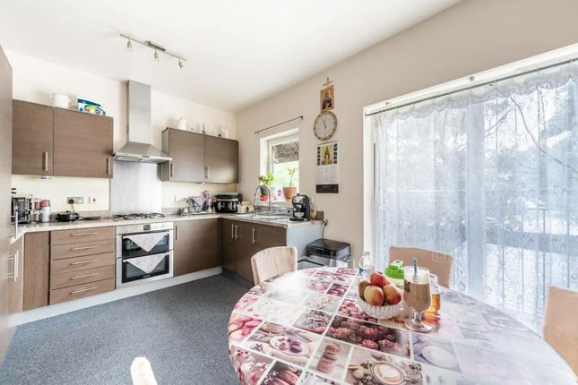 Town house for sale in Cameron Crescent, Burnt Oak, Edgware