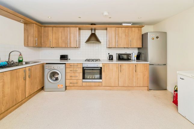 26, Copeland House, Rathlin Road, Crawley photo 5