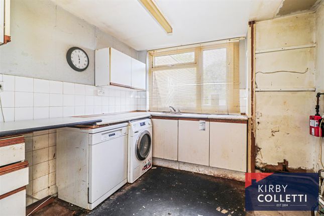 75, Lampits, Hoddesdon photo 4