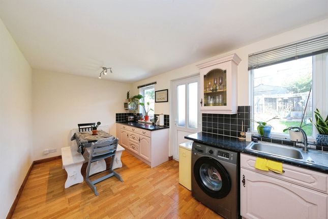 31, Field Court, Belper photo 4