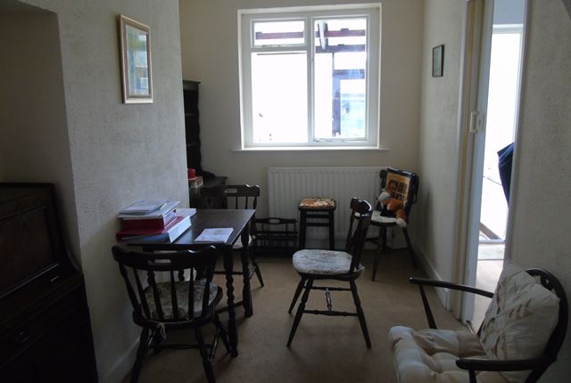 Terraced house for sale in Mayfield Road, Luton LU2, Luton,