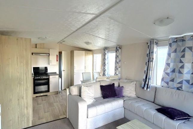 Holiday Home, Victory Atlantic, Towyn Road, Towyn photo 3