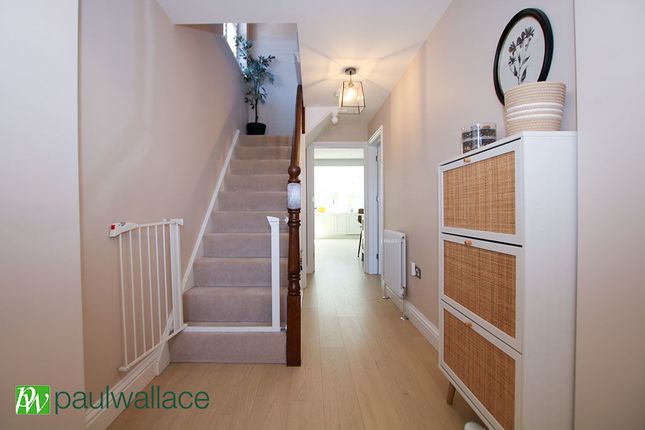 47a, Lulworth Avenue, Waltham Cross photo 2