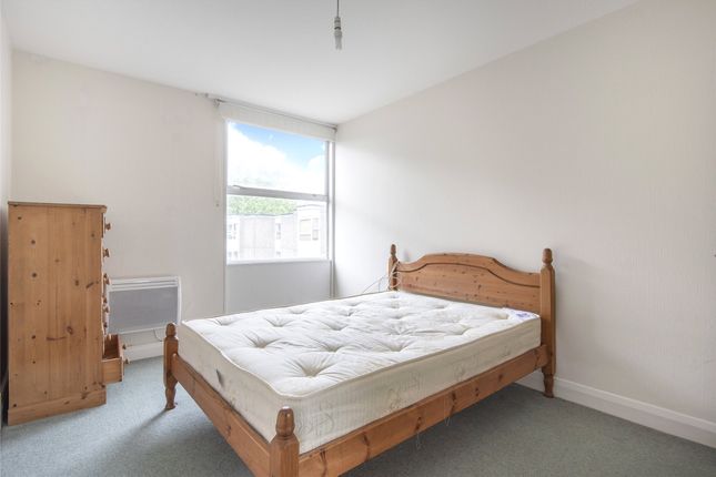 Flat 22, Kite House, 50, Meyrick Road, London photo 3