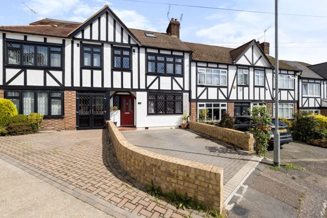 Thumbnail Terraced house for sale in Birch Close, Buckhurst Hill
