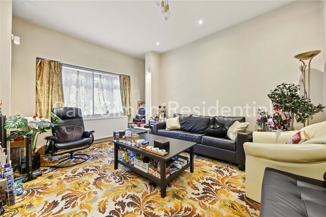 Woodlands Park Road, London photo 4