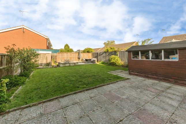 65, Marlborough Way, Uttoxeter photo 2