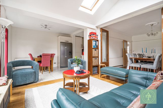 196 Winchmore Hill Road, Winchmore Hill, London photo 3