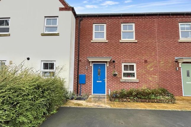Thumbnail Town house for sale in Rowan Drive, Midway, Swadlincote