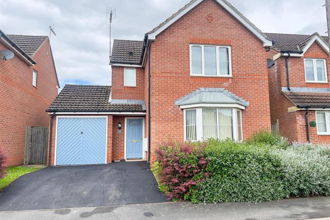 Thumbnail Detached house to rent in Central Drive, Wingerworth, Chesterfield