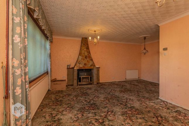 9 Caldwell Close, Manchester photo 2