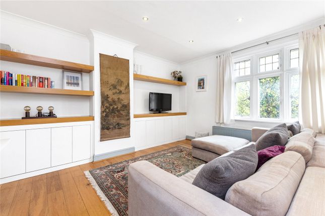 Flat for sale in Mildmay Grove North, London