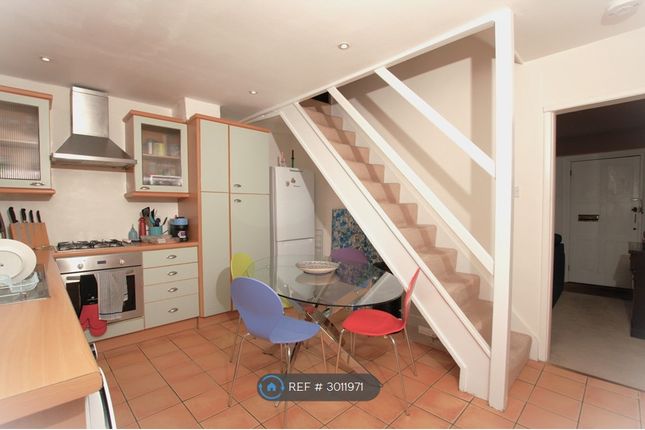 Millers Cottage No  Middle Rd, Off Charles St Herts, Berkhamsted photo 5