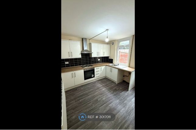 Dale St West, Horwich, Bolton photo 4