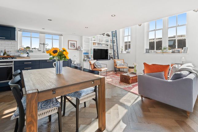Flat 21,, Broadway Lofts, London photo 4