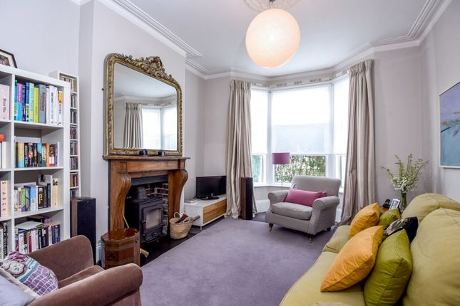 26, Berens Road, London photo 2