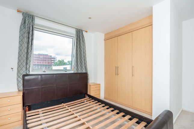 Flat for sale in Channel Way, Southampton