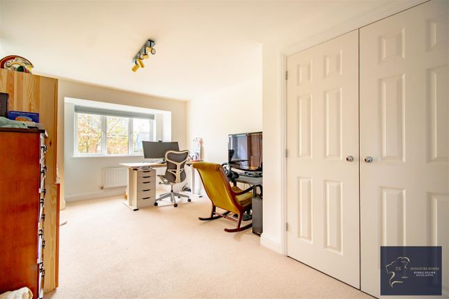 End terrace house for sale in Stone Hill, St. Neots