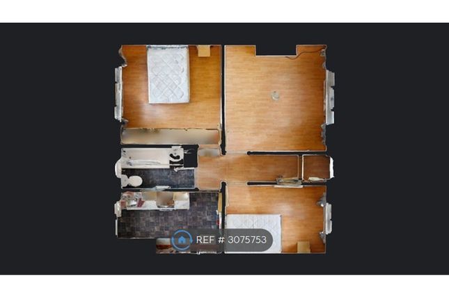 Flat, Wendover Court Western Avenue, London photo 2