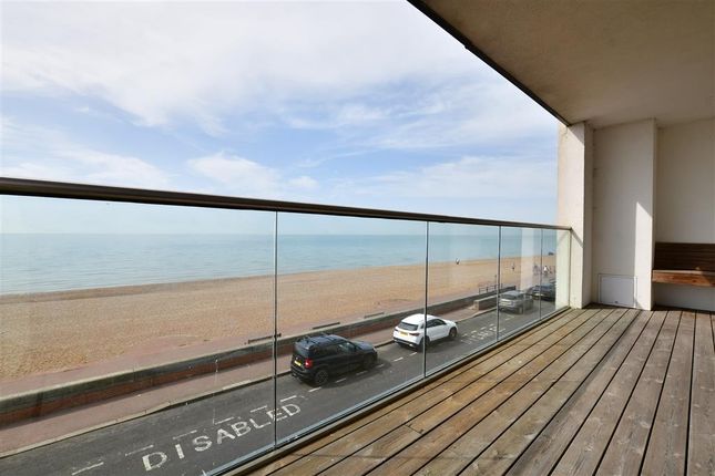 Thumbnail Flat for sale in West Parade, Hythe, Kent