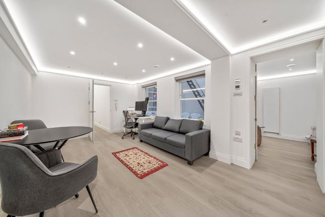 Flat 2, 10, Westbourne Terrace, London photo 2